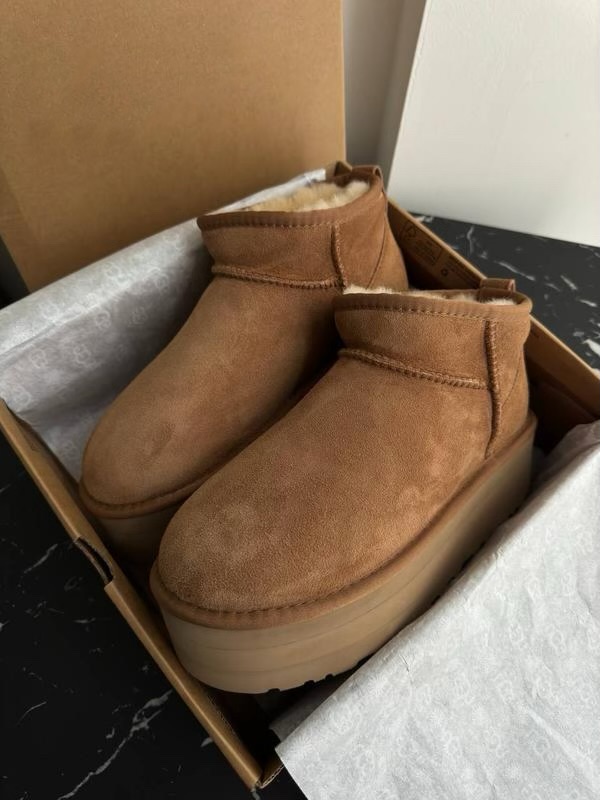 UGG Platform Taba