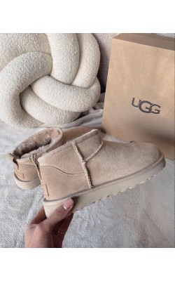 UGG Ultra Mini Bej